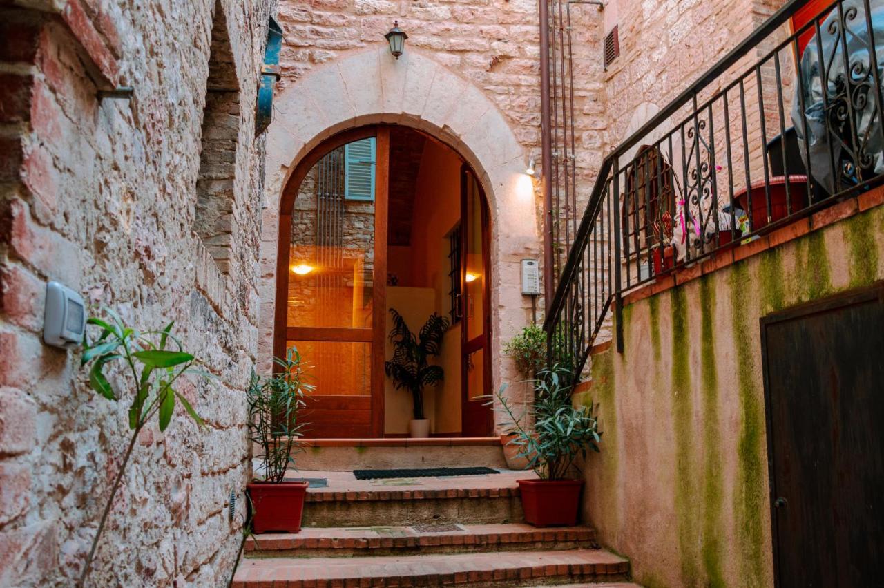 Apartamento Il Vicolo De Ascesi Asís Exterior foto